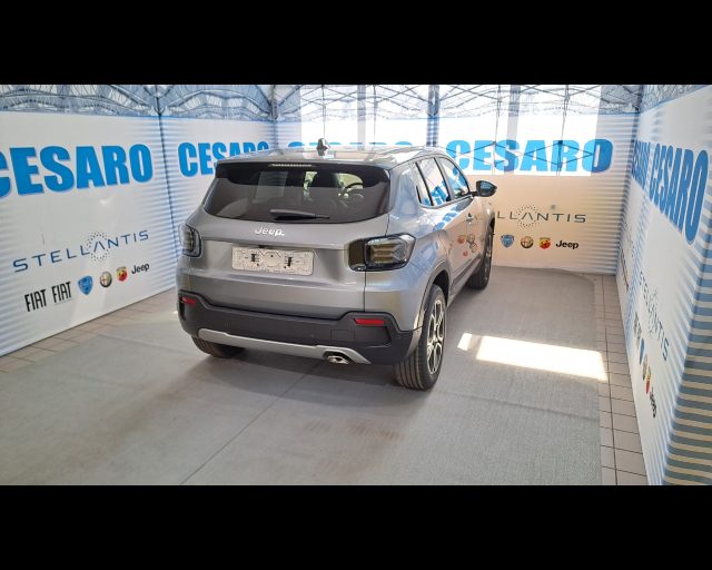 Jeep Avenger 1.2 turbo e-hybrid Summit fwd 100cv edct6 - foto 3 di 4