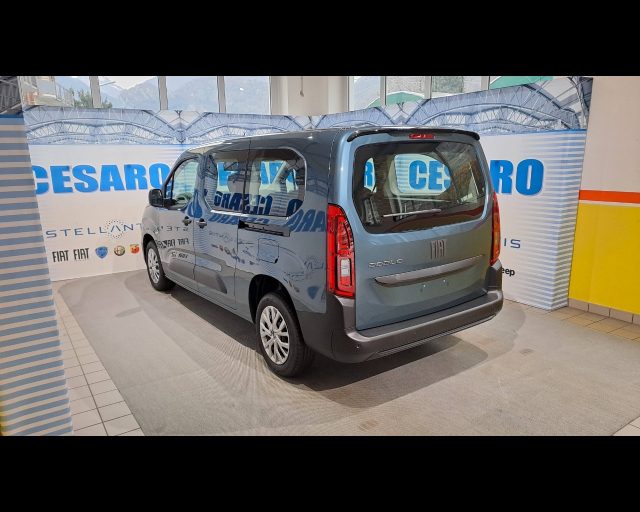 Fiat Doblo Passo Lungo 1.5 d 130cv auto - foto 4 di 4