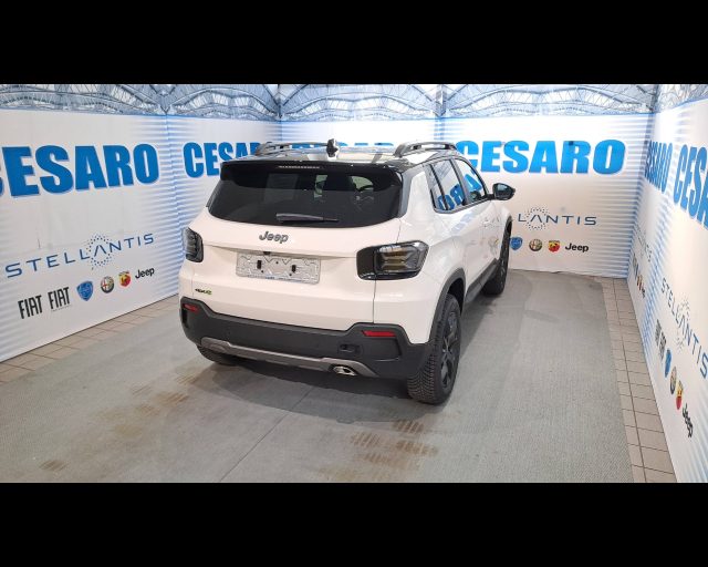 Jeep Avenger 4xe 1.2 turbo e-hybrid The North Face 4xe 145cv e - foto 3 di 4