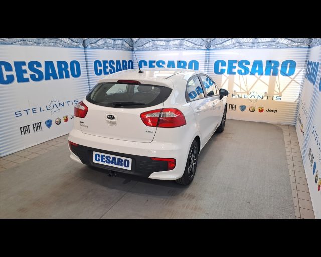 Kia Rio 5p 1.1 crdi Active E6 - foto 3 di 4