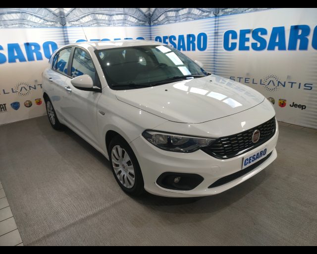 Fiat Tipo 5p 1.3 mjt Easy s&s 95cv usato a PONT-SAINT-MARTIN