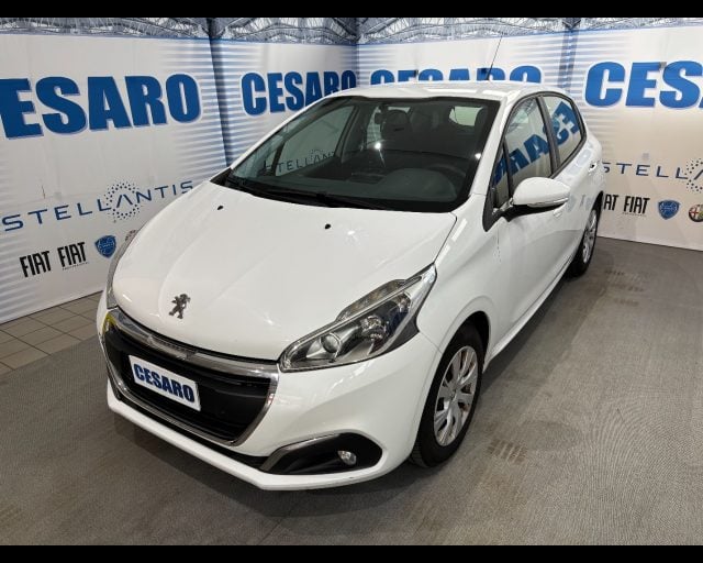 Peugeot 208 5p 1.2 puretech Access 82cv - foto 2 di 4