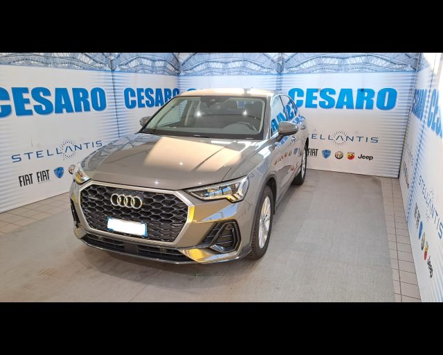 Audi Q3 Sportback 35 2.0 tdi quattro s-tronic - foto 2 di 4