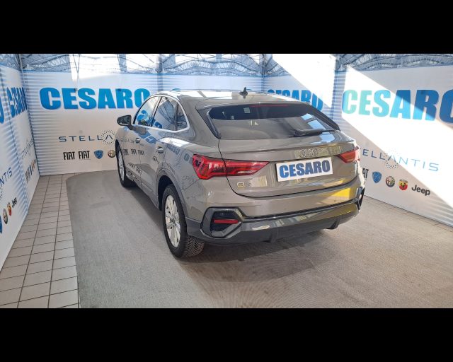 Audi Q3 Sportback 35 2.0 tdi quattro s-tronic - foto 4 di 4