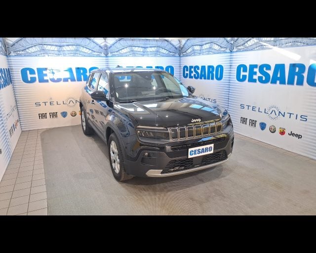 Jeep Avenger full-electric Altitude fwd 156cv auto, del 2024, 8.649 km, in vendita a Pont-Saint-Martin (AO)