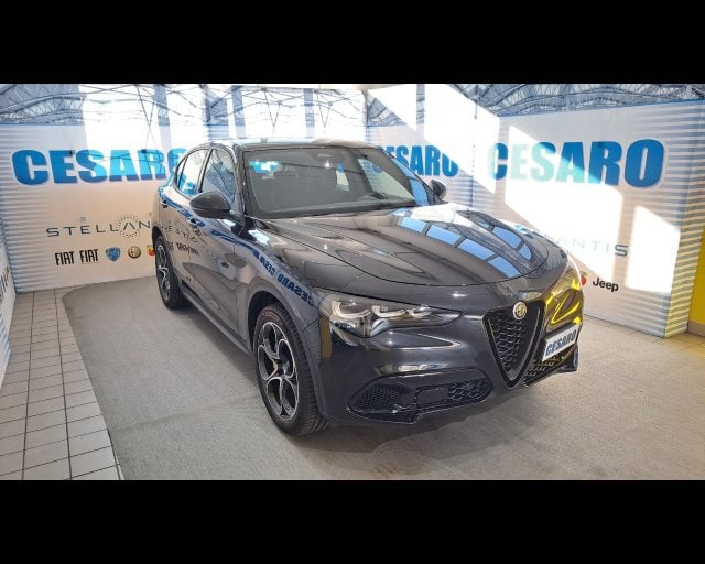 Alfa Romeo Stelvio 2.2 t Sprint Q4 210cv auto, del 2025, 10.525 km, in vendita a Pont-Saint-Martin (AO)