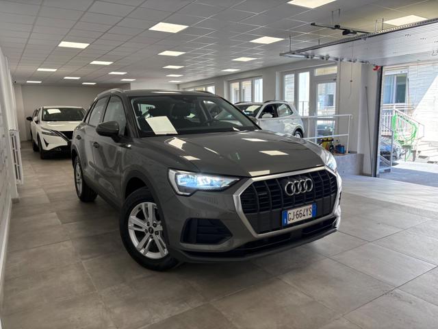 Audi Q3 35 TDI quattro S tronic Business FARI LED - foto 3 di 4