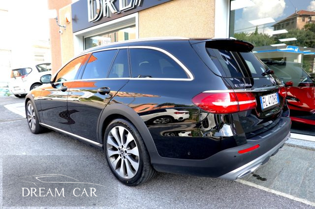 Mercedes-Benz E 350 d S.W. 4Matic Sport All-Terrain - foto 3 di 16