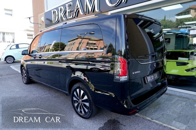 Mercedes-Benz V 300 d Automatic 4Matic Exclusive EXTRA LONG - foto 3 di 19