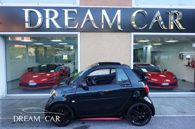 smart forTwo BRABUS 125R LIMITED EDITION 1/125 - foto 2 di 4