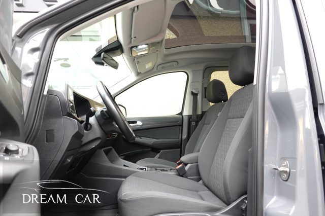 Volkswagen Caddy 2.0 TDI 122 CV DSG Style Maxi 7 POSTI DARK LABEL, del 2024, 22.639 km, in vendita a Savona (SV)