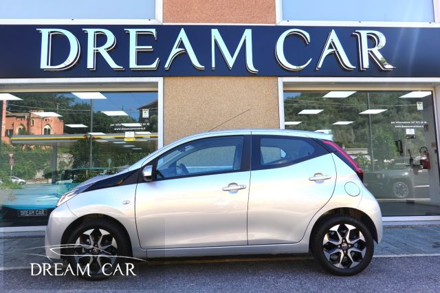 Toyota Aygo 1.0 VVT-i 72 CV 5 porte x-play OK NEOPATENATI - foto 2 di 4