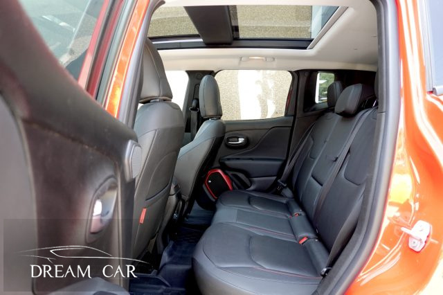 Jeep Renegade 2.0 Mjt 170CV 4WD TRAILHAWK TETTO-BEATS-GANCIO, del 2018, 79.768 km, in vendita a Savona (SV)