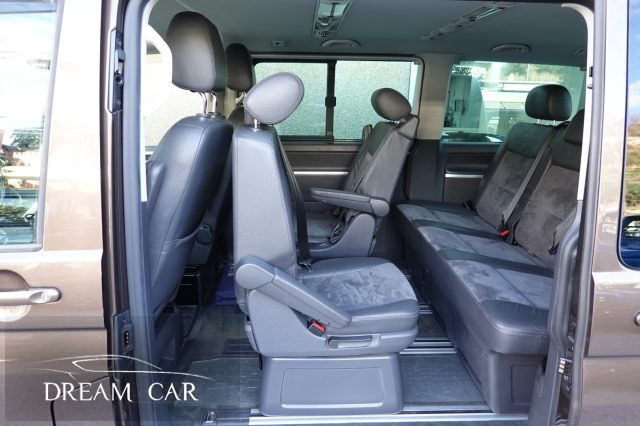 Volkswagen Multivan T6 2.0 BiTDI 180CV DSG 4 Motion Highline usato a SAVONA