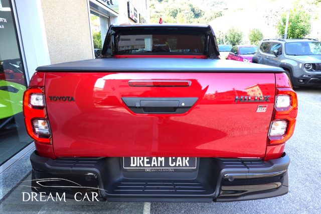 Toyota Hilux 2.8 D-4D A/T 4WD 4 porte Double Cab GR SPORT - foto 4 di 4