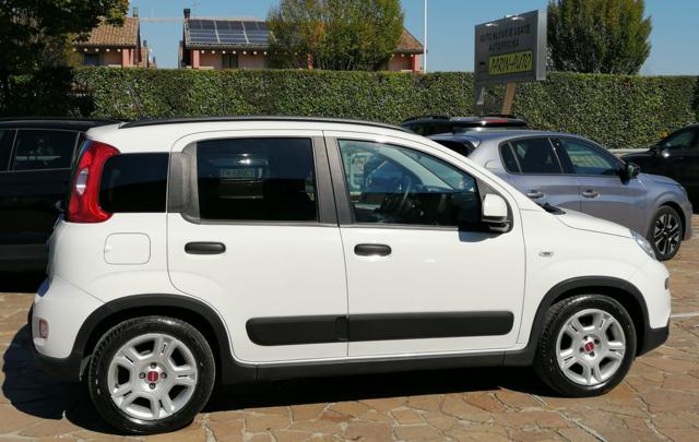 Fiat Panda 1.0 FireFly S&S Hybrid City Life - foto 2 di 4