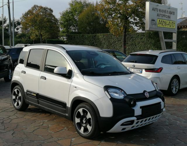 Fiat Pandina 1.0 FireFly 65 CV Hybrid Cross 5 Posti, del 2026, in vendita a Vedelago (TV)