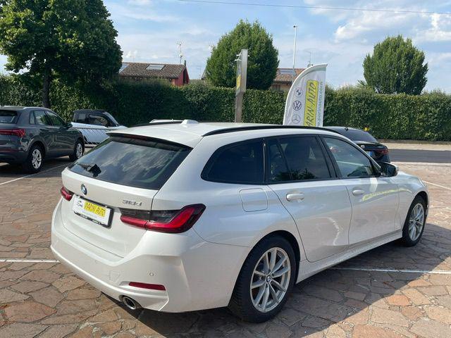 BMW 318 d 48V Touring Business Advantage - foto 2 di 4