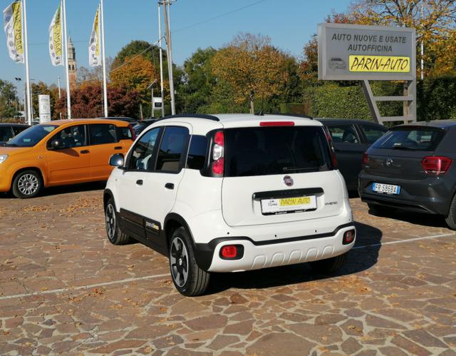 Fiat Pandina 1.0 FireFly 65 CV Hybrid Cross 5 Posti - foto 3 di 4