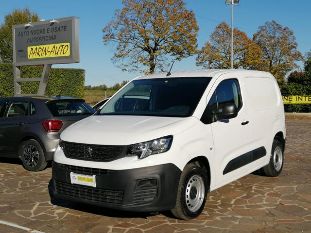 Peugeot Partner BlueHDi 100 PC Furgone Pro, del 2022, 85.600 km, in vendita a Vedelago (TV)
