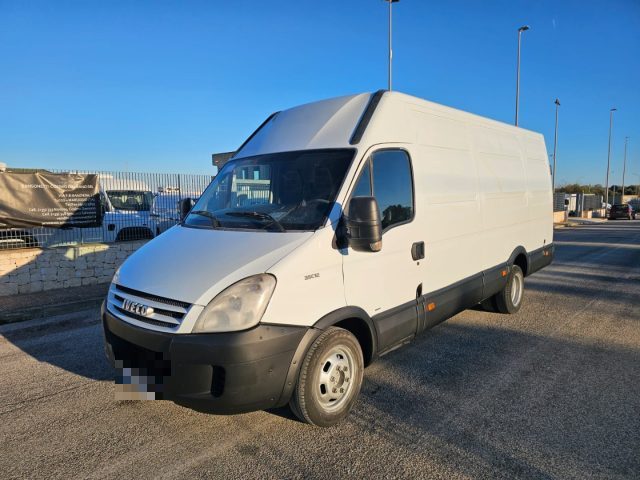 Iveco Daily 35C12V 2.3 Hpi PL-TM-RG Furgone usato a MARUGGIO