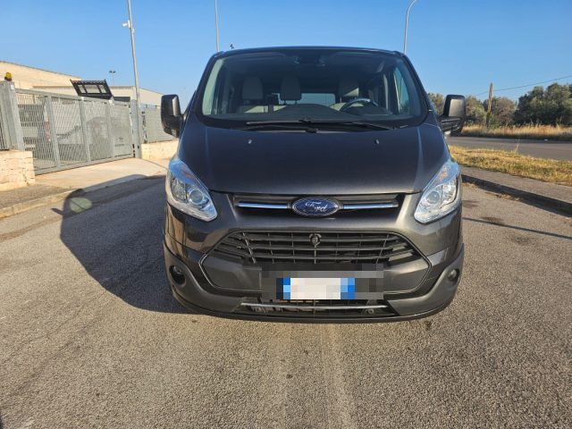 Ford Tourneo Custom 310 2.0 TDCi 170CV aut. Titanium 9 POSTI L2H1 - foto 2 di 4