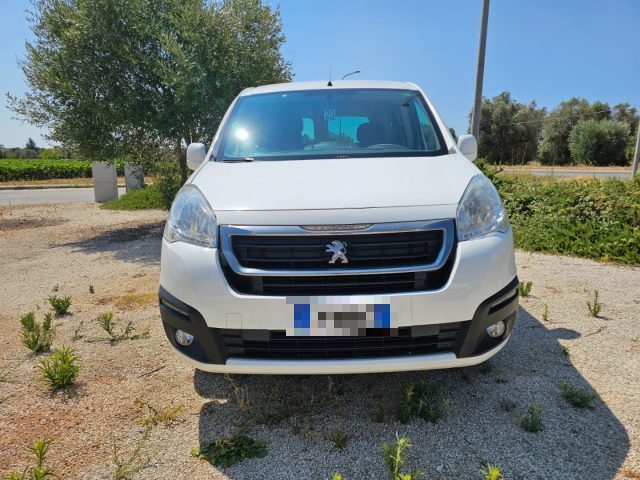 Peugeot Partner Tepee 1.6 BlueHDi 100 CV 4x4 Active Traction - foto 2 di 4