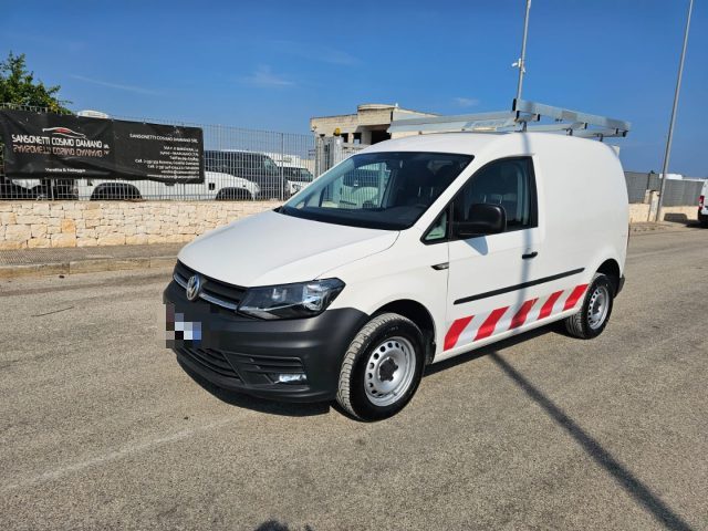 Volkswagen Caddy 2.0 TDI 122 CV 4Motion Furgone OFFICINA MOBILE - foto 2 di 4