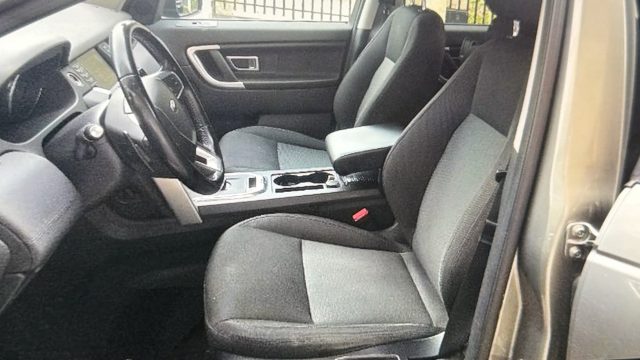 Land Rover Discovery Sport 2.0 TD4 180 CV SE 4WD AUTOVETTURA IVA ESPOSTA - foto 4 di 4