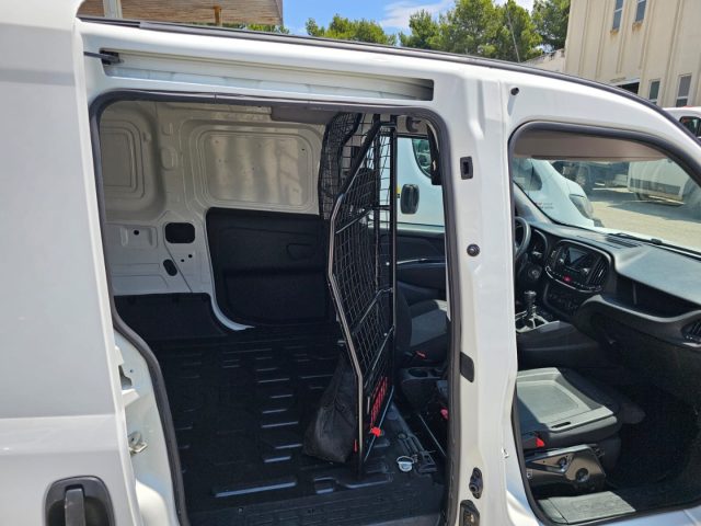 Fiat Doblo Doblò 1.6 MJT 105 CV PL-TN Cargo Maxi 2 POSTI - foto 4 di 4