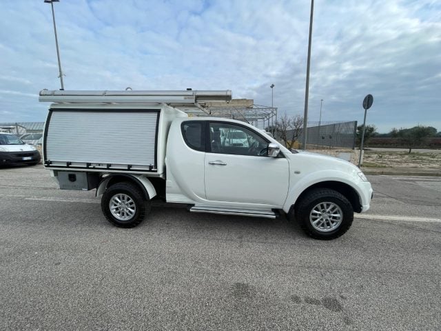 Mitsubishi L200 2.5 DI-D/136CV Club Cab Invite DPF - foto 4 di 4