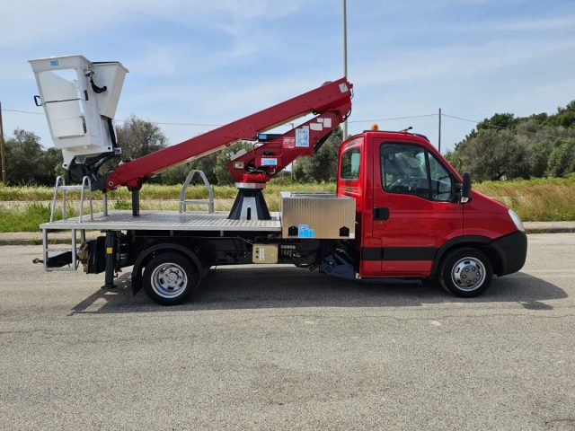 Iveco Daily 35C10 2.3Hpi PM-RG CESTELLO TELESCOPICO COMET - foto 4 di 4