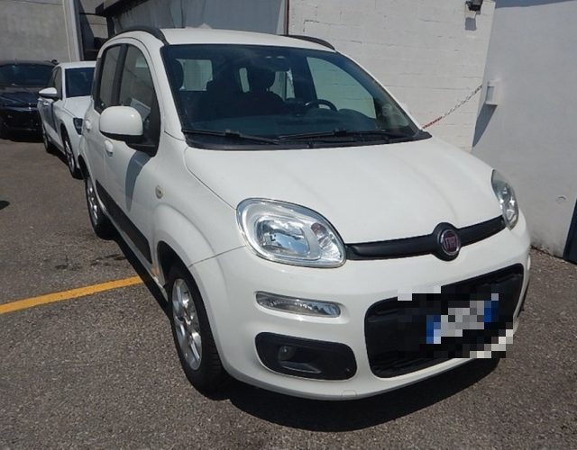 Fiat Panda 1.3 MJT 95 CV S&S Lounge AUTOVETTURA IVA ESPOSTA - foto 2 di 4