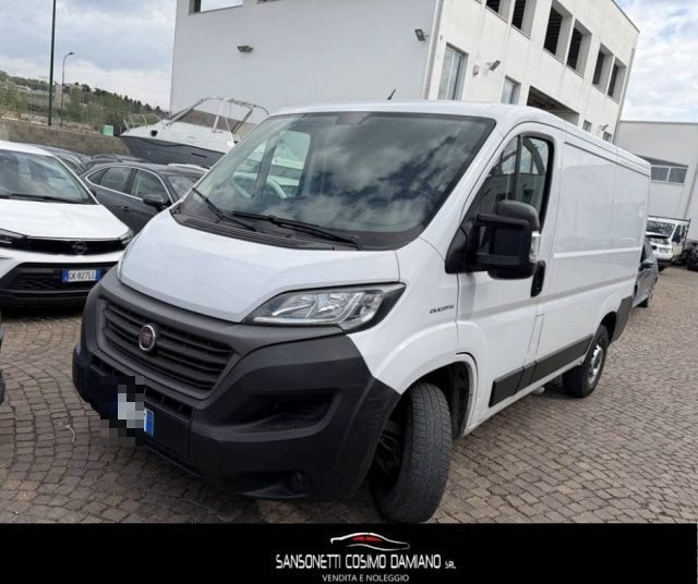 Fiat Ducato 28 2.3 MJT 120CV PC-TN Furgone usato a MARUGGIO