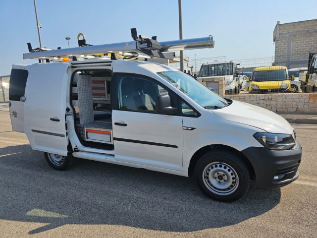 Volkswagen Caddy 2.0 TDI 122 CV 4Motion Furgone OFFICINA MOBILE - foto 2 di 4