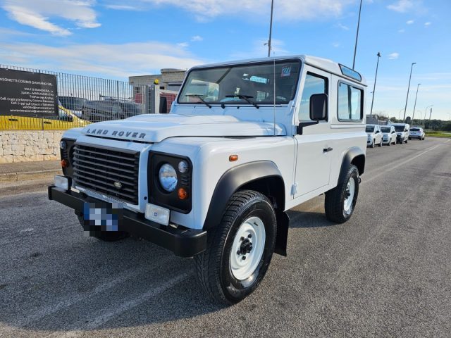 Land Rover Defender 90 2.2 TD4 Station Wagon N1 usato a MARUGGIO