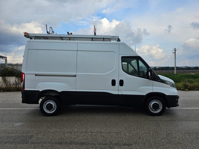 Iveco Daily 35S12V 2.3 HPT PM-TM Furgone ALLESTITO OFFICINA - foto 4 di 4