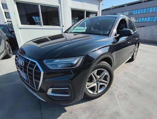 Audi Q5 35 TDI S tronic Business usato a MARUGGIO