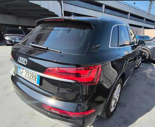Audi Q5 35 TDI S tronic Business - foto 4 di 4