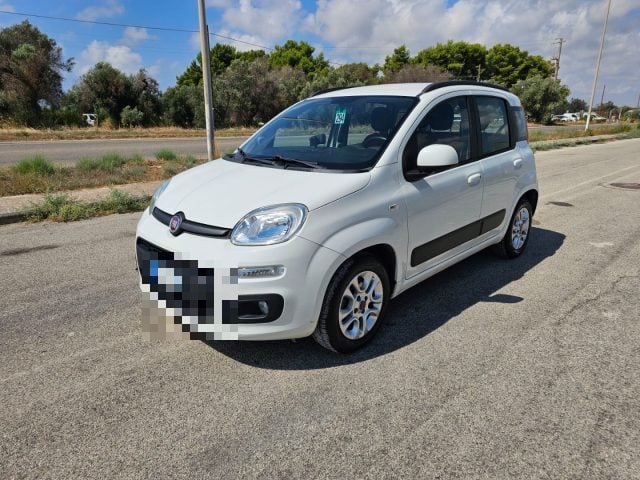 Fiat Panda 1.3 MJT 95 CV S&S Lounge AUTOVETTURA IVA ESPOSTA, del 2017, 52.237 km, in vendita a Maruggio (TA)