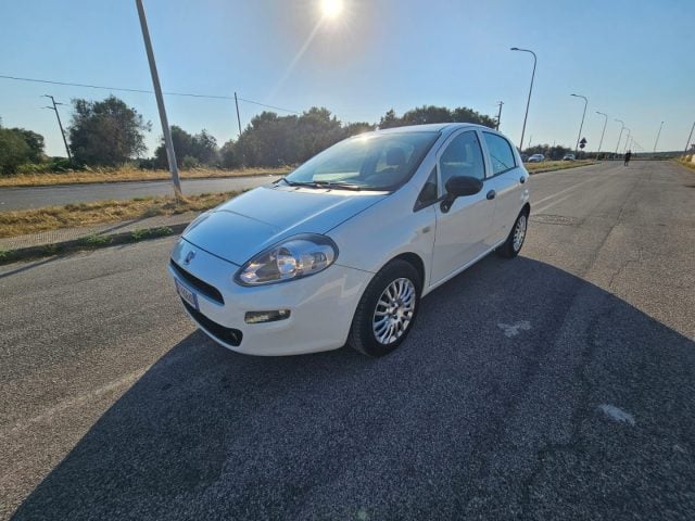 Fiat Punto 1.3 MJT 95CV 5 porte Van Easy 4 posti E6, del 2017, 144.859 km, in vendita a Maruggio (TA)