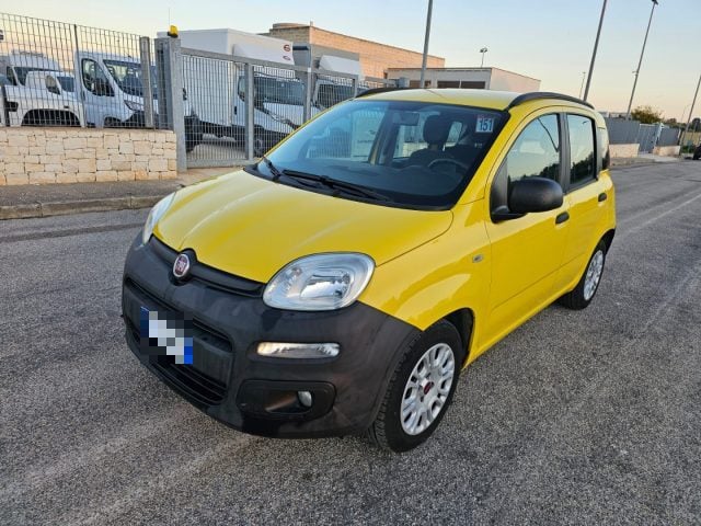 Fiat Panda 1.3 MJT 80 CV S&S Easy van 4 POSTI, del 2017, 86.895 km, in vendita a Maruggio (TA)
