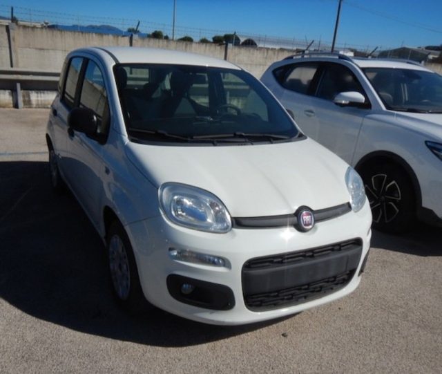 Fiat Panda 1.3 MJT 80CV S&S Easy Van 4 posti - foto 2 di 4