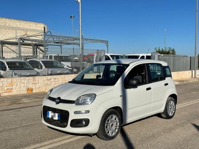 Fiat Panda 1.3 MJT S&S Easy Van 4 posti, del 2018, 88.935 km, in vendita a Maruggio (TA)