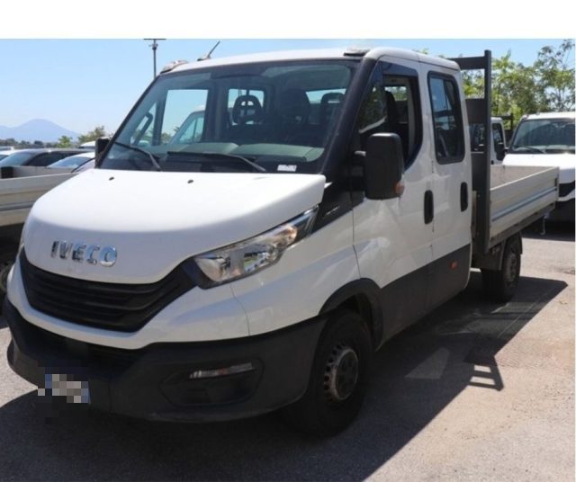 Iveco Daily 35S12 2.3D PASSO 3450 CASSONE FISSO, del 2023, 65.829 km, in vendita a Maruggio (TA)