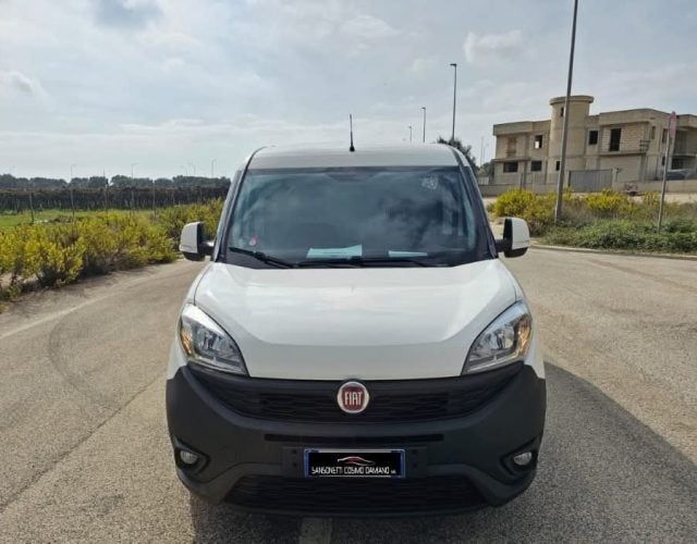 Fiat Doblo 1.6 MJT 105CV PL-TN Cargo Maxi Lounge DOPPIA PORTA, del 2022, 35.987 km, in vendita a Maruggio (TA)