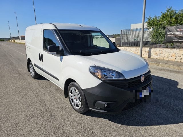 Fiat Doblo 1.6 MJT 105cv S&S PC-TN Cargo Lounge - foto 3 di 4
