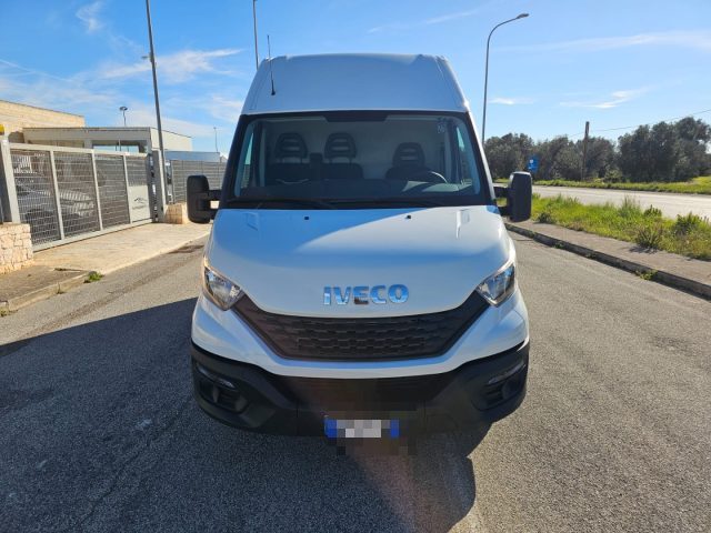 Iveco Daily 35S12V 2.3 HPT PM-TM Furgone Passo 3520 - foto 2 di 4