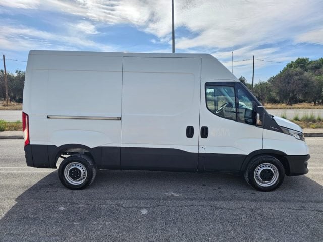 Iveco Daily 35S12V 2.3 HPT PM-TM Furgone Passo 3520 - foto 4 di 4