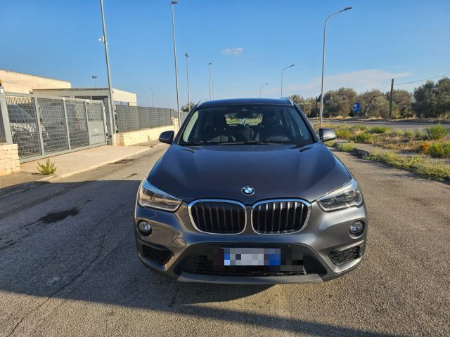 BMW X1 xDrive18d Business Sport - foto 2 di 4